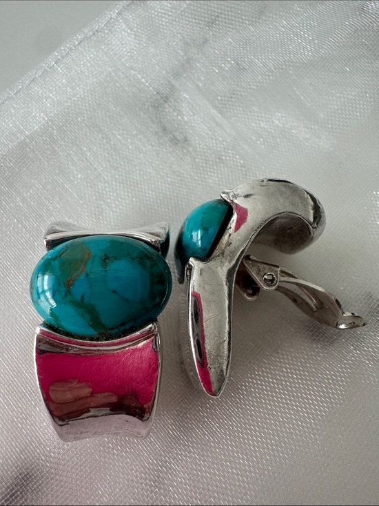 Jewelry - Silver Clip-on Earrings with Turquoise Cabochons - Women's Fashion Jewelry